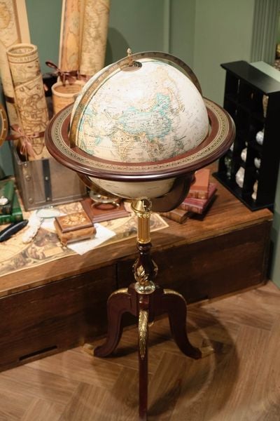  Rare Spectacular Royal Geographical Society World Globe 
