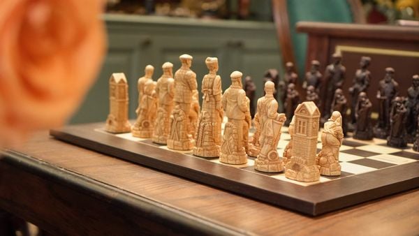  Bộ cờ vua Golf Studio Anne Carlton 