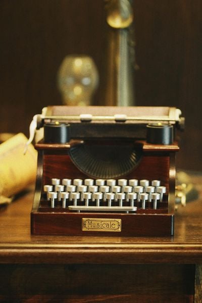  Hộp Nhạc Musicale Máy Đánh Chữ 