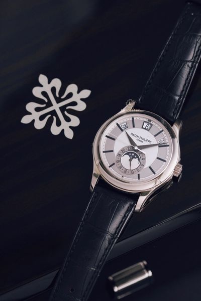  Patek Philippe Annual Calendar 5205G-001 