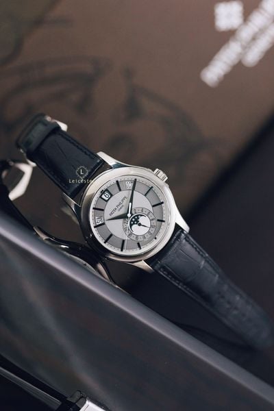  Patek Philippe Annual Calendar 5205G-001 