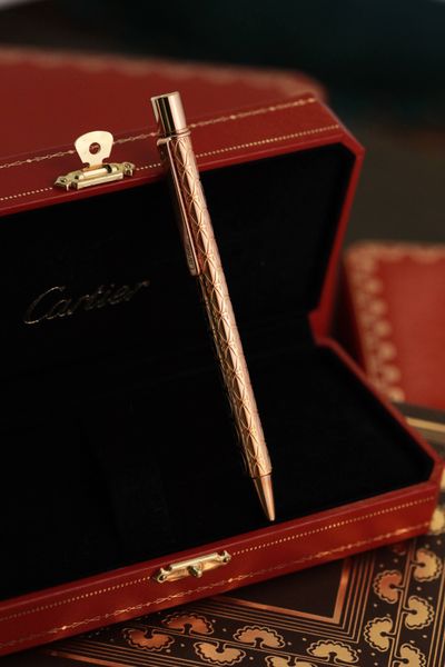  Bút bi Stylo Bille C De Cartier plaque 18K Rose Gold 
