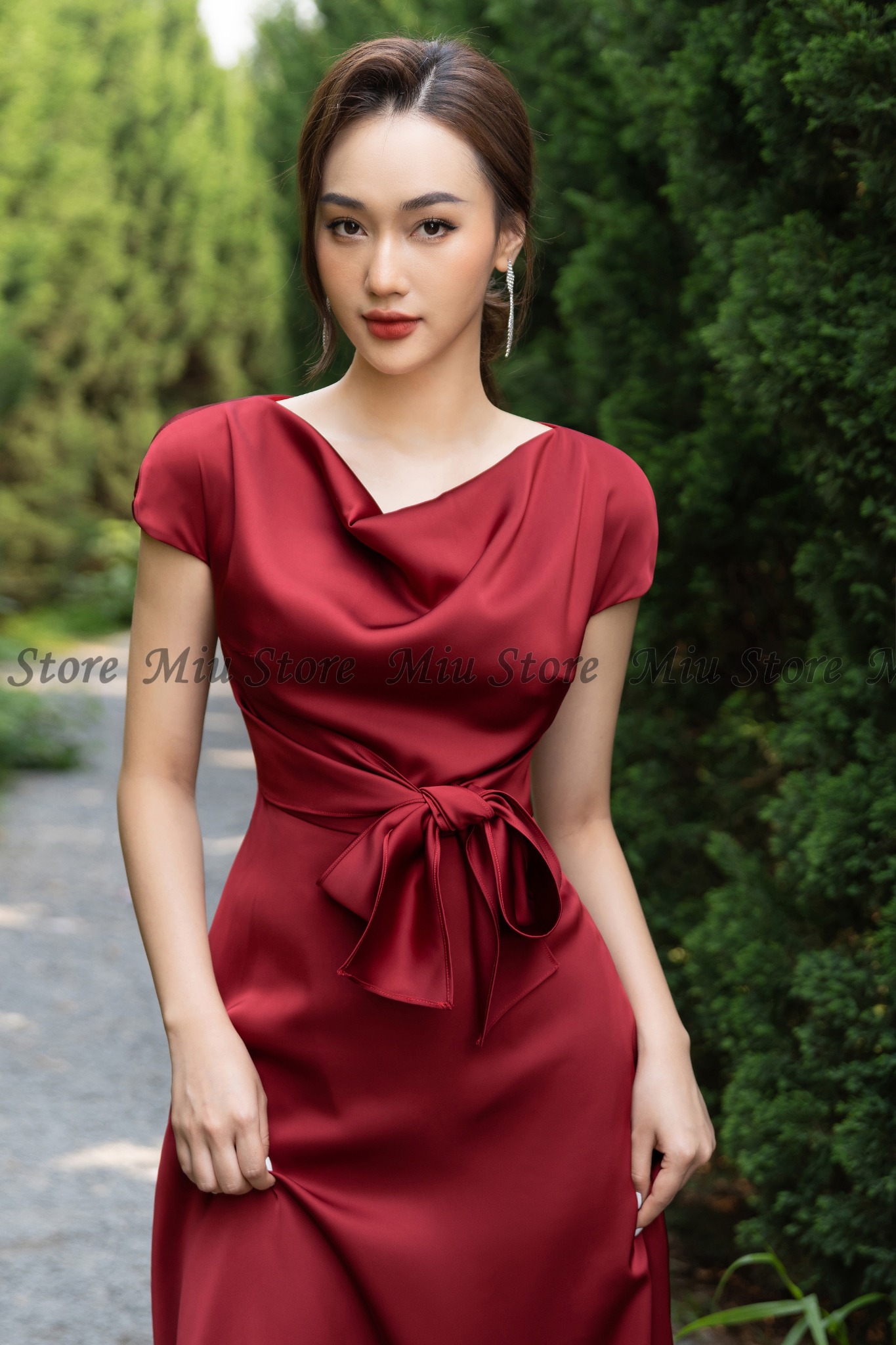 Váy Lụa Cổ Đổ Form Ngắn D05  Amieshop