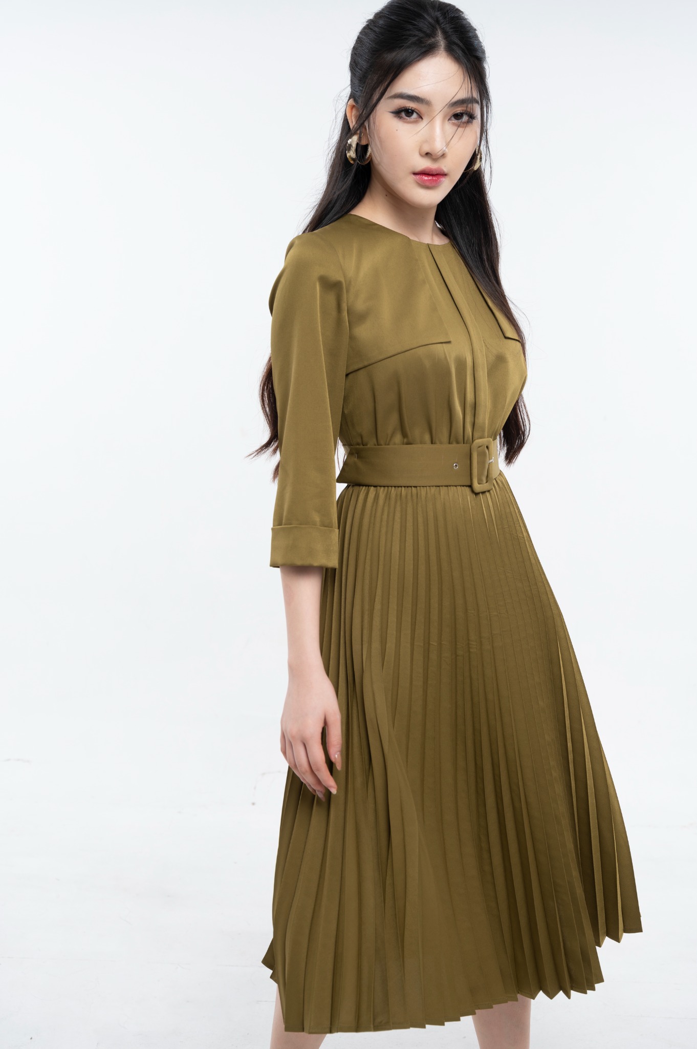 Top ĐẦM XẾP LY dáng công sở thanh lịch sang trọng luôn được chị em săn đón