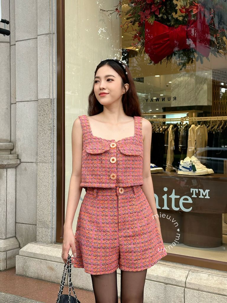 Set Tweed Áo Croptop Cổ Vuông Phối Quần - KN18