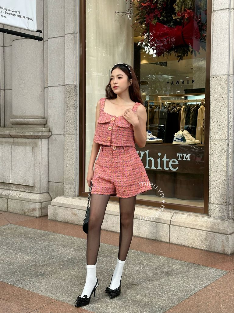 Set Tweed Áo Croptop Cổ Vuông Phối Quần - KN18