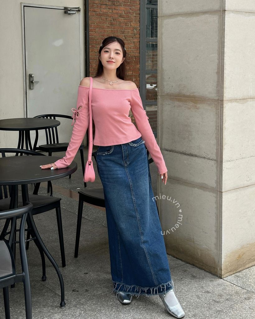 Chân Váy Jeans Dài Lai Nẹp Tua Rua - KAU12