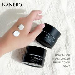 Kem dưỡng ngày Kanebo