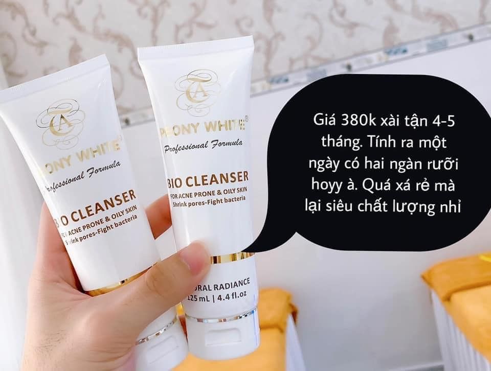 Sữa rửa mặt PEONY WHITE COLLAGEL trị mụn, điều tiết dầu.