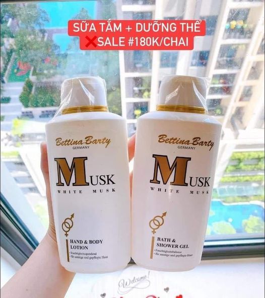 Sữa tắm MUSK WHITE