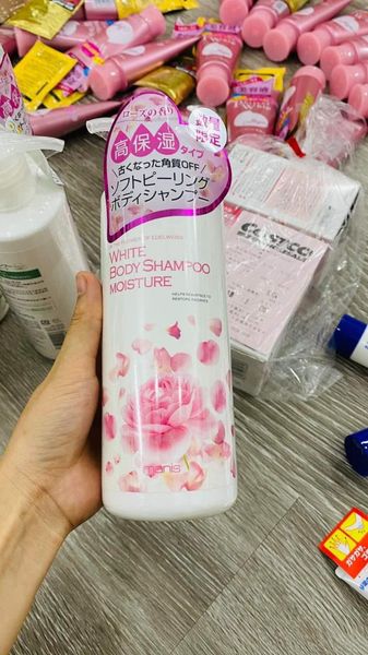 Sữa tắm trắng da Manis