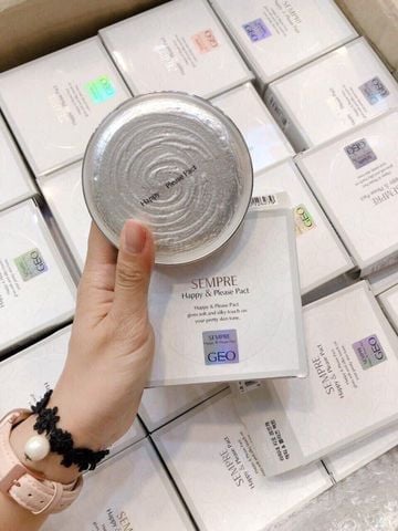 Phấn phủ trang điểm Geo trắng