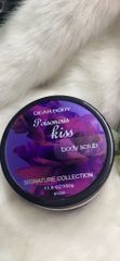 Tẩy da chết toàn thân cao cấp Poisonous Kiss tím