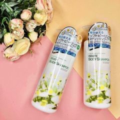 Sữa tắm trắng da giữ ẩm MANIS nhả nắng ( hương hoa hồng)