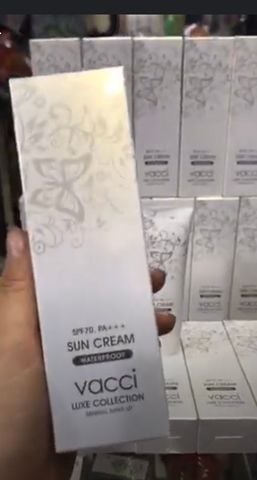 Kem chống nắng mặt & toàn thân SPF70 (Hộp)