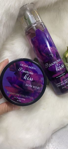Tẩy da chết toàn thân cao cấp Poisonous Kiss tím