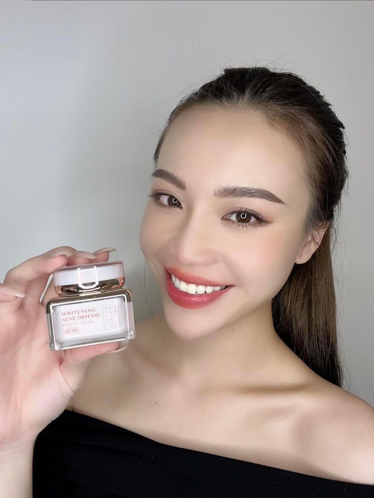 Kem dưỡng thảo dược trắng da, mờ thâm và ngăn ngừa mụn UV30 Hasi