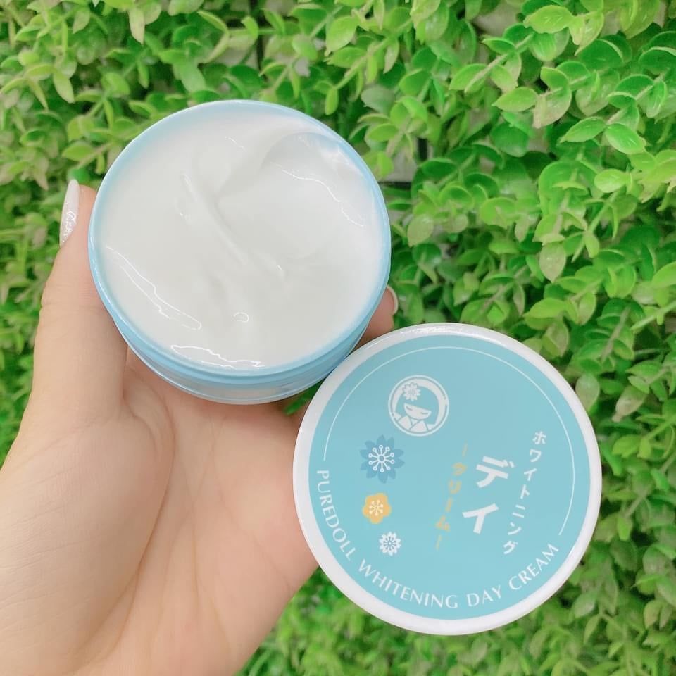 Kem dưỡng trắng da ban ngày ( Collagen và hoa nhung tuyết )