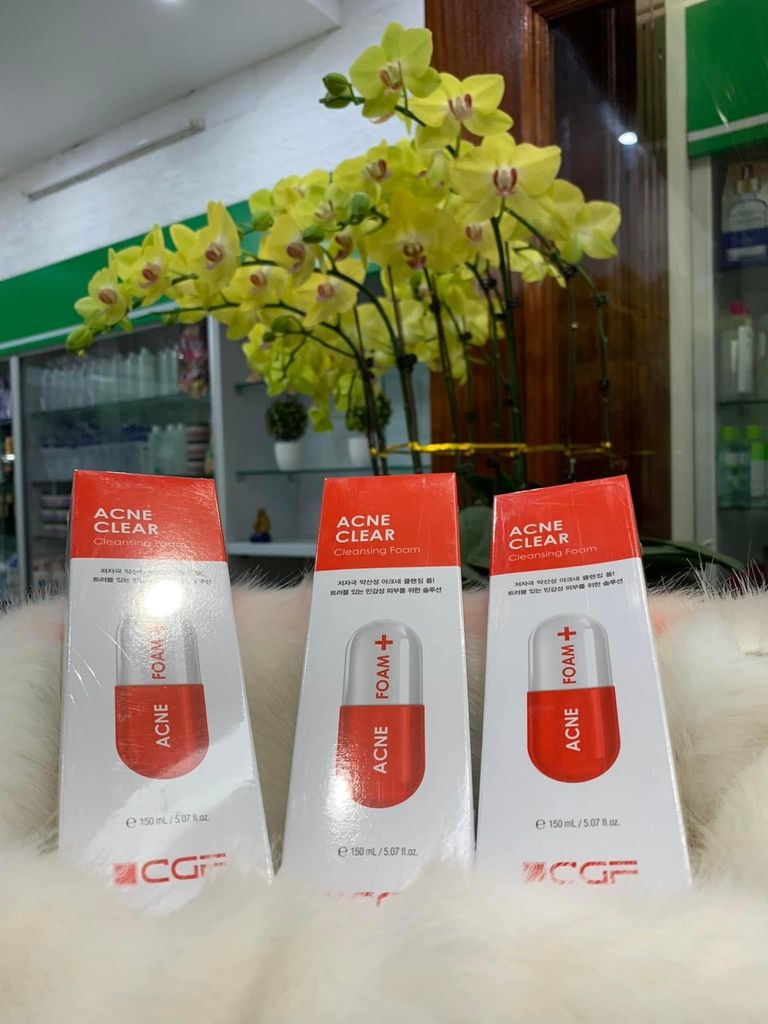 Sữa rửa mặt cho da mụn CGF