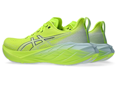 Giày chạy bộ nam Asics Novablast 4