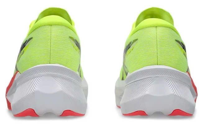 Giày chạy bộ nữ Asics Magic Speed 4