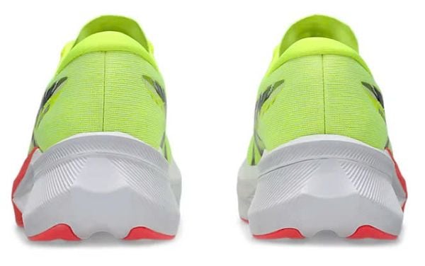 Giày chạy đế carbon phù hợp với runner đã tập luyện từ 6 tháng – 1 năm trở lên