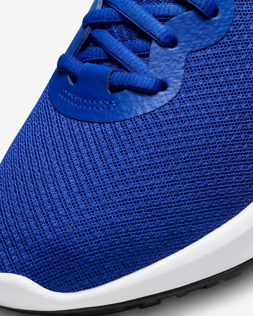 Giày chạy bộ nam Nike Revolution 6