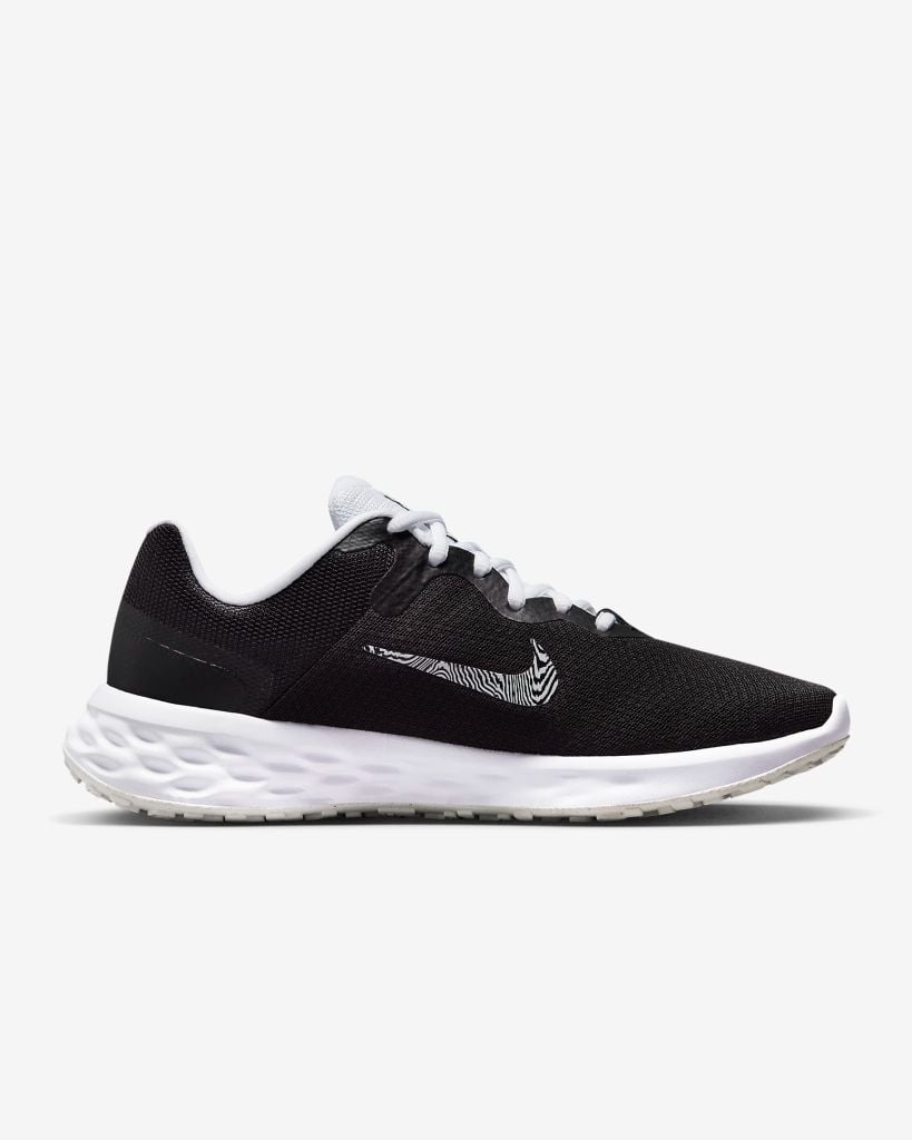 Giày chạy bộ nữ Nike Revolution 6