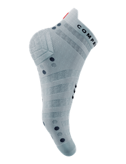 Tất chạy bộ Compressport Pro Racing Socks v4.0 Ultralight Run Low XU00051B