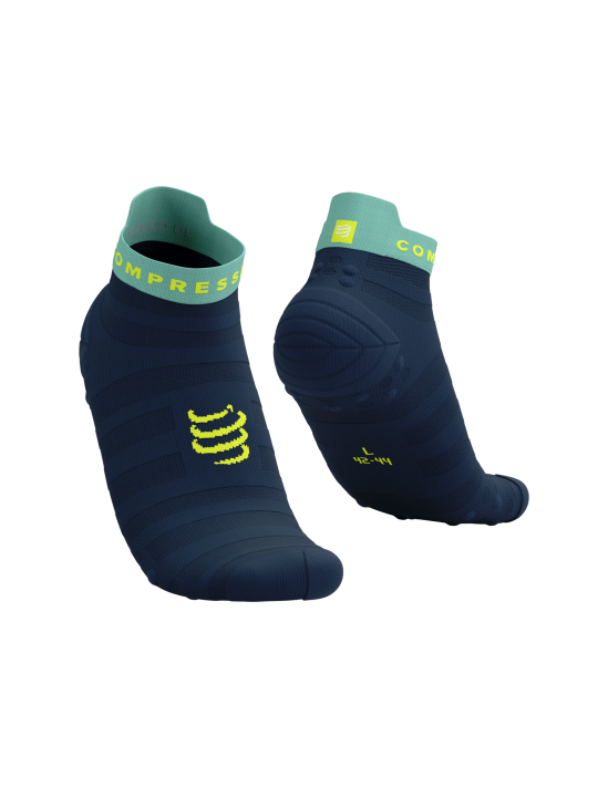 Tất chạy bộ Compressport Pro Racing Socks v4.0 Ultralight Run Low XU00051B