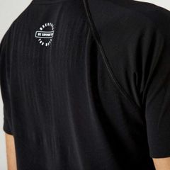 Áo chạy bộ nam Compressport Black Edition - Màu đen