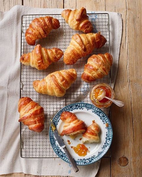  Bánh Sừng Bò Bơ Nhỏ - Mini Butter Croissant 22gr x 10 