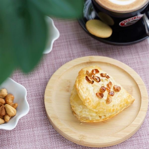  Bánh Sò Táo - Apple Turnover 75gr x 4 