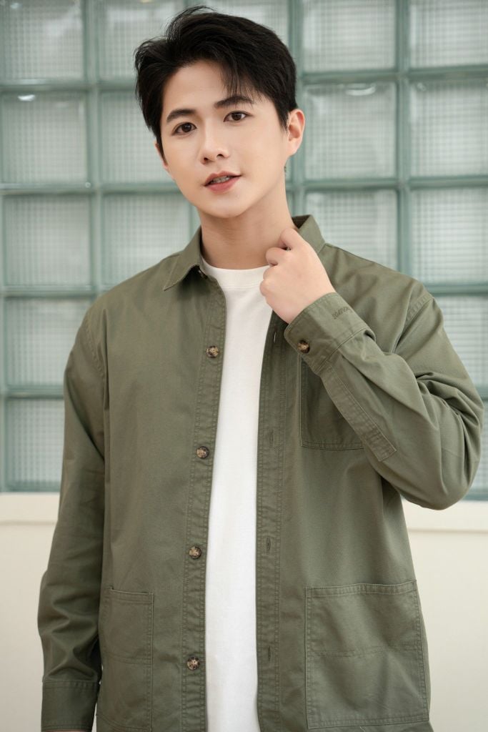 Áo Blazer Nam Dài Tay Regular GENEROS 030124219MF #1