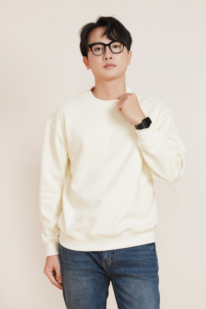 Áo Nỉ Dài Tay Generos MF010124018 Kem Trơn