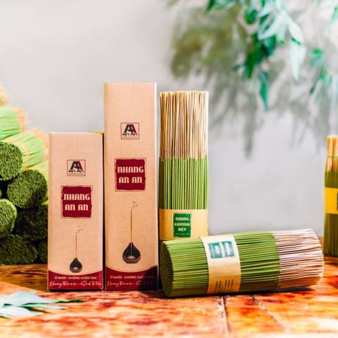  Nhang Khuynh Diệp (1KG từ 500 - 600 nén) - Nhang từ lá khuynh diệp - Mùi hương giúp khử khuẩn, nấm mốc cho nhà cửa 