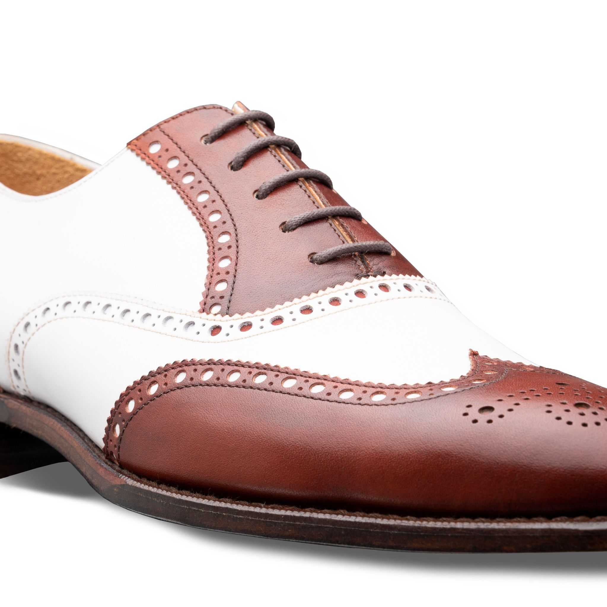 FULL BROGUE WINGTIP SPECTATOR OXFORD VINDI SHOES