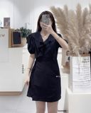  Đầm cổ tim xéo 