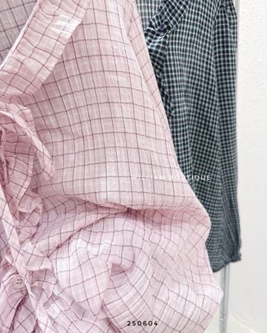  Áo sơ mi caro viền bèo D9665 