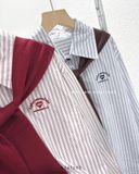 Áo sơ mi kẻ sọc thêu chữ + khăn len 1129 