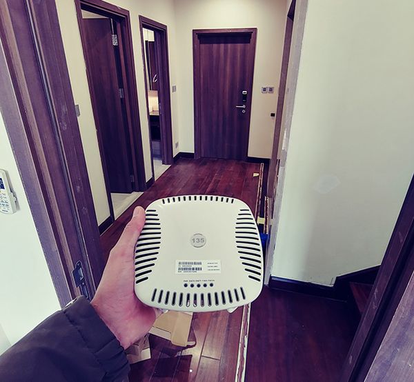  Wifi Chuyên Dụng Aruba IAP 135 US 
