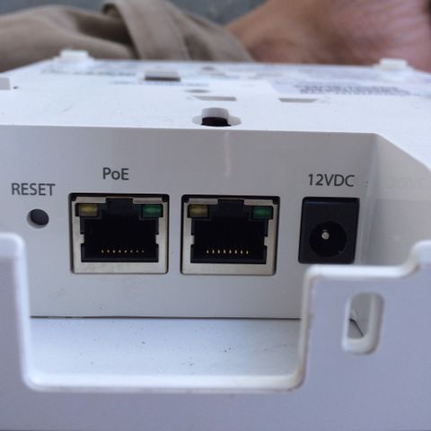 Wifi Chuyên Dụng Ruckus ZoneFlex R600 