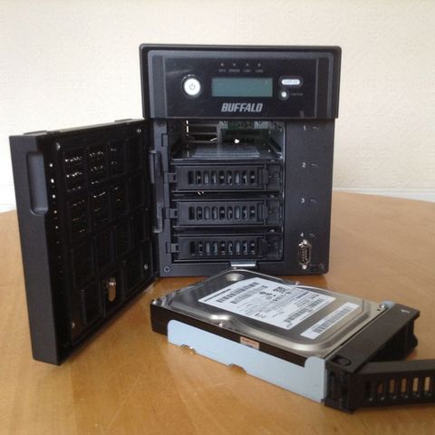  NAS Buffalo TeraStation TS XL/R5 