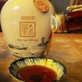  Nước Mắm Tĩn cá cơm than Nhãn Đỏ Độ Đạm 40N, Thùng 6 Chai 500ml (chai) 