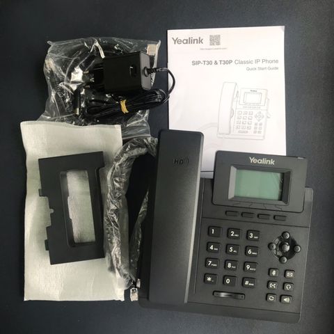  Điện thoại bàn IP Yealink T30 - đầy đủ tính năng dành cho doanh nghiệp 