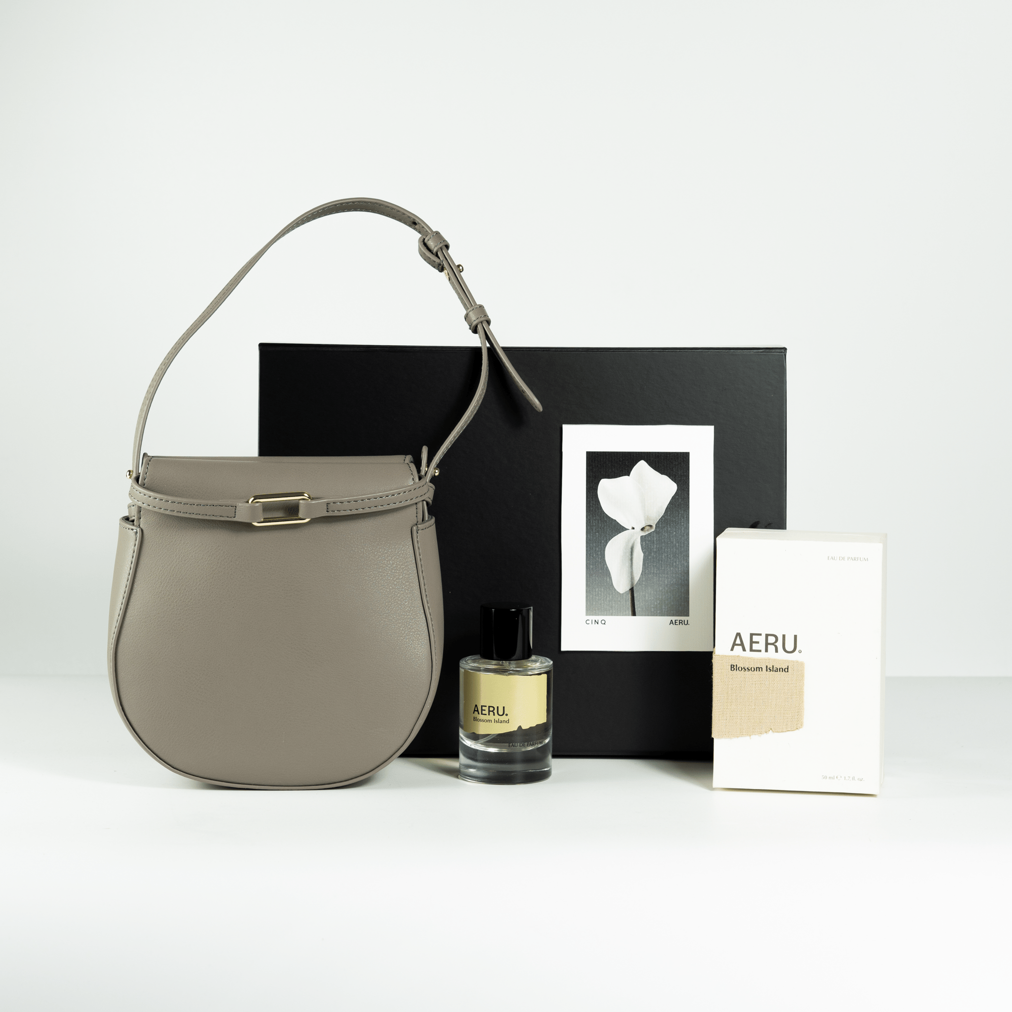 Bộ quà tặng AERU x LA CINQ Studio - Elaine