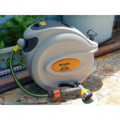 Ống cuộn tưới vườn thu dây tự động 20m Holman – Úc