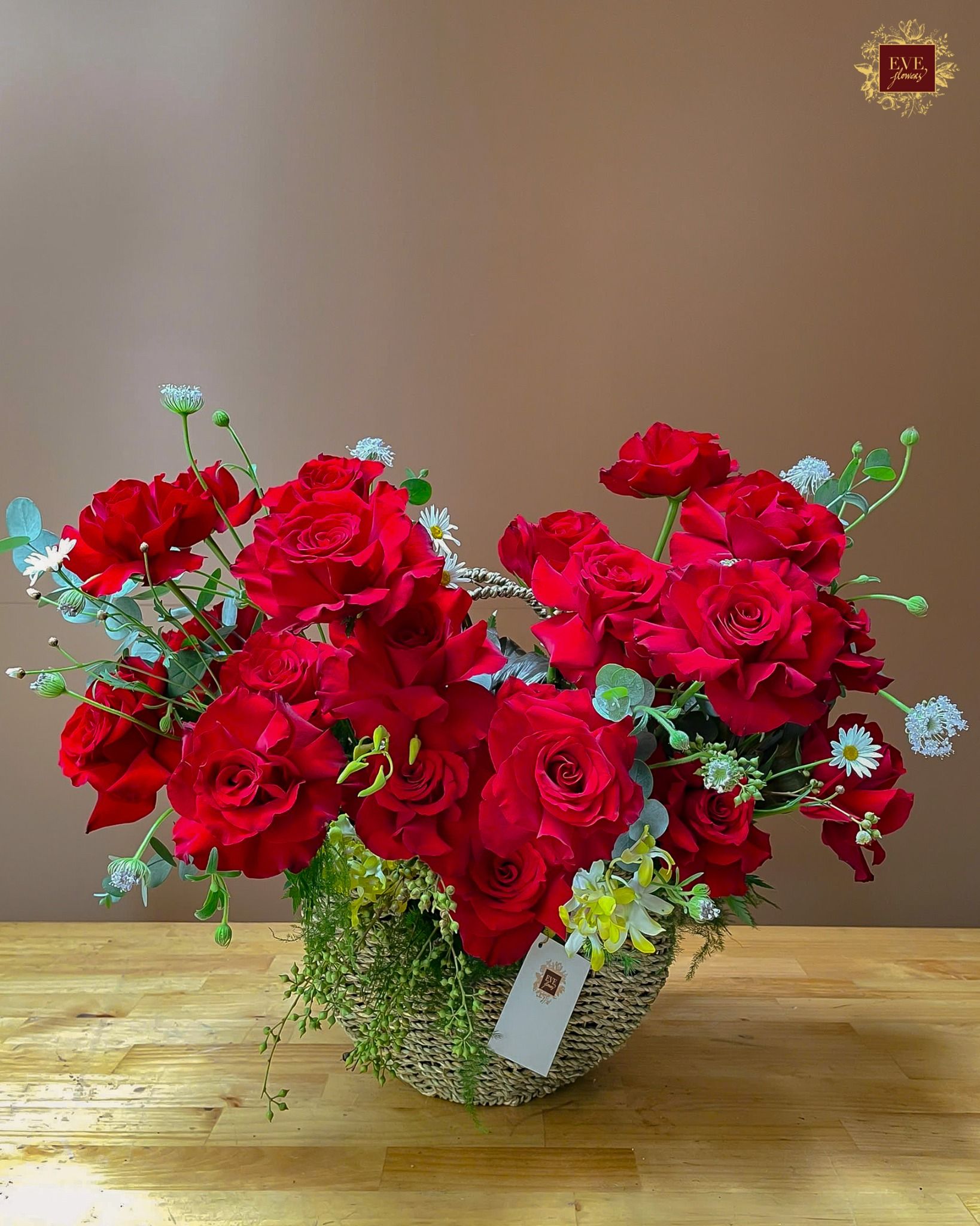 Scarlet Love 