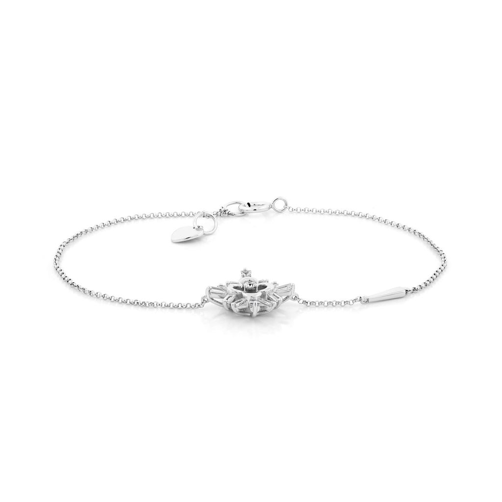 Lắc tay vàng trắng 14K gắn kim cương DOJI AFBR800002F2DA1 