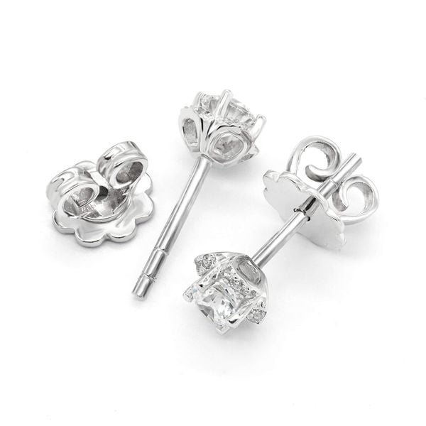 Hoa tai vàng trắng 14K gắn đá CZ DOJI AFEJ000162F2CZ1